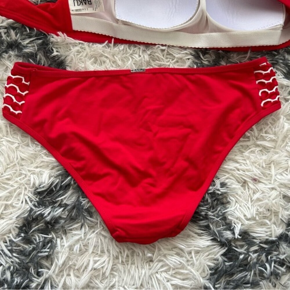 Baku Eyelet Wave Bikini - Picture 5 of 6
